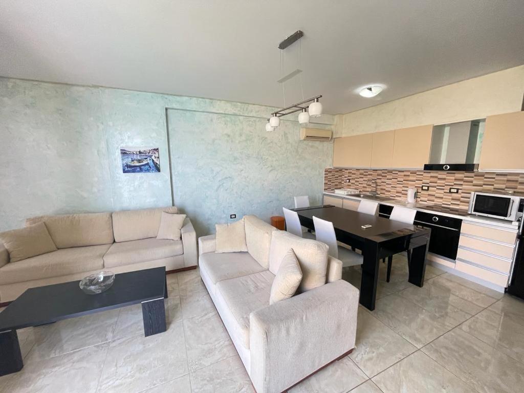 1-Stunning Sea View Apartments! Sarande Luaran gambar