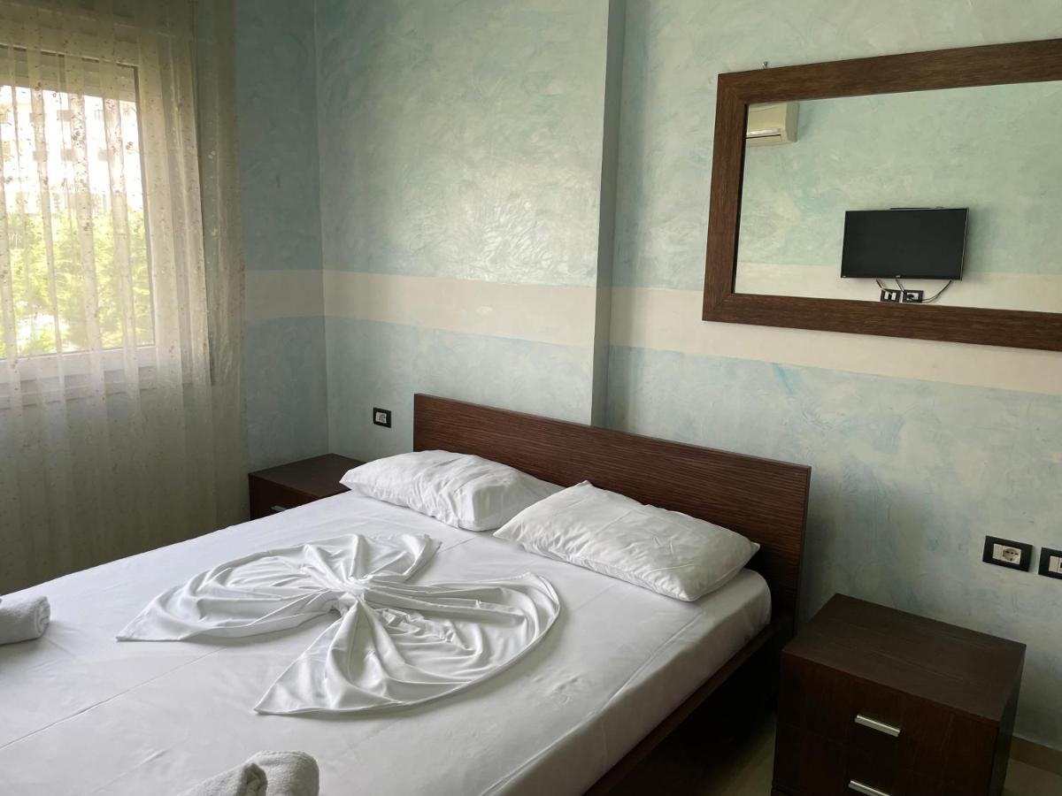 1-Stunning Sea View Apartments! Sarande Luaran gambar