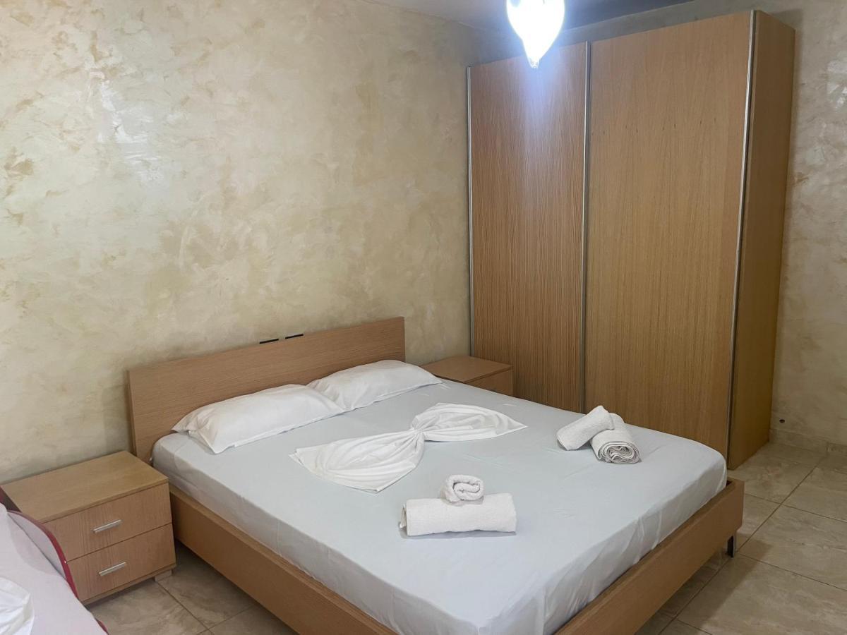 1-Stunning Sea View Apartments! Sarande Luaran gambar
