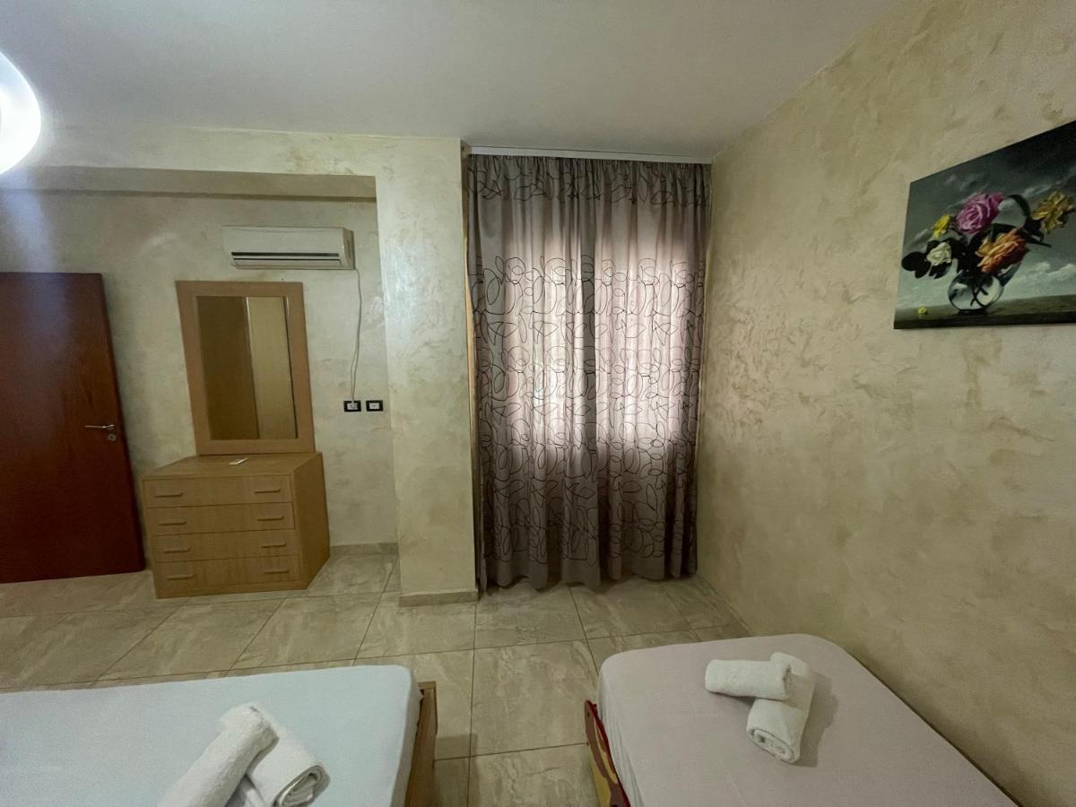 1-Stunning Sea View Apartments! Sarande Luaran gambar
